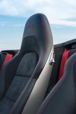 Porsche 911 Carrera GTS Cabriolet 2017 года (NA)